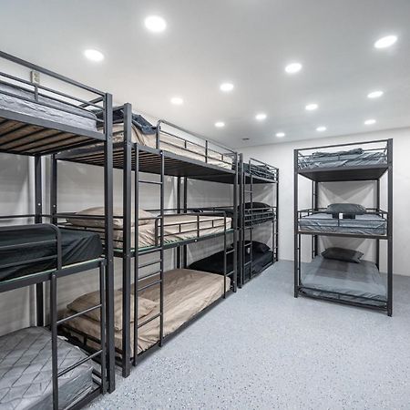 Free Airport & Strip Shuttle, & Bfast! Hostel Las Vegas Bagian luar foto