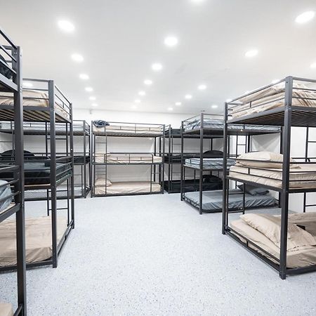 Free Airport & Strip Shuttle, & Bfast! Hostel Las Vegas Bagian luar foto